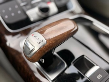 Audi A8 D4 Sedan Facelifting 4.0 TFSI 435KM 2014 Audi A8 A8 L Quattro 4.0 benzyna Japonia 4.0 Benzyna 435KM, zdjęcie 16