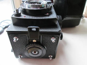 Камера Yashica Mat 124G