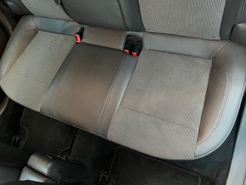 OPEL ASTRA J 4 IV POHOVKA ZADNÍ SEDAČKA POLOKOŽENÉ