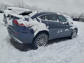 Mercedes GLC C253 2021 Mercedes-Benz GLC 2021 MERCEDES-BENZ GLC COUPE 300 4MATIC 2.0 Benzyna 255KM, zdjęcie 2