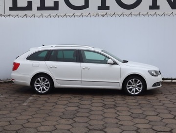 Skoda Superb II Outdoor 2.0 TDI CR DPF 170KM 2014 Skoda Superb 2.0 TDI, Salon Polska, Serwis ASO, zdjęcie 5