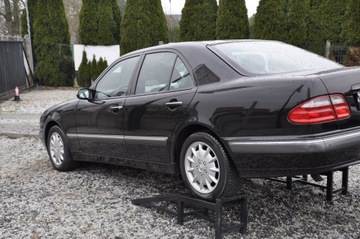 Mercedes Klasa E W210 Sedan 2.0 136KM 2001 Mercedes w 210 elegance automat skóra 2,0 pb, zdjęcie 1