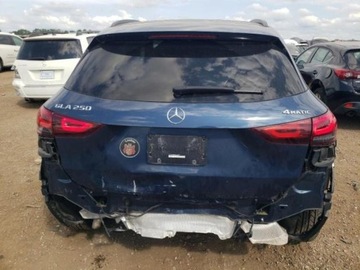 Mercedes GLA II 2022 Mercedes-Benz GLA 2022, 4 Matic, 2.0 L, od ubezpieczalni 2.0 Benzyna 221KM, zdjęcie 5