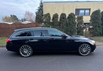 Mercedes Klasa E W213 Kombi Facelifting 2.0 E200 197KM 2022 Mercedes-Benz Klasa E Mercedes E-200 4-Matic kombi bezwypadkowy Fak VAT 2.0, zdjęcie 3