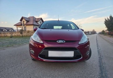 Ford Fiesta VII Hatchback 5d 1.4 Duratec 96KM 2009 Ford Fiesta Ford Fiesta 1.4 Champions Edition 1.4 Benzyna 96KM