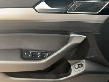 Volkswagen Passat B8 Limousine 1.8 TSI BlueMotion Technology 180KM 2017 Volkswagen Passat 1.8 TSI DSG Solon PL, zdjęcie 12