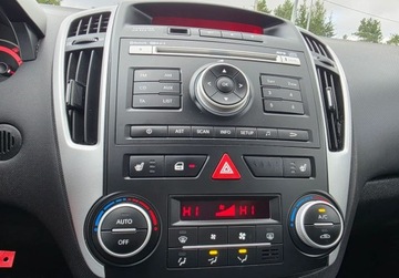 Kia Ceed I SW Facelifting 1.6 CRDi VGT 128KM 2010 Kia Ceed 1.6Dieselserwisliftprosto z Niemiec 1.6 Diesel 128KM, zdjęcie 16