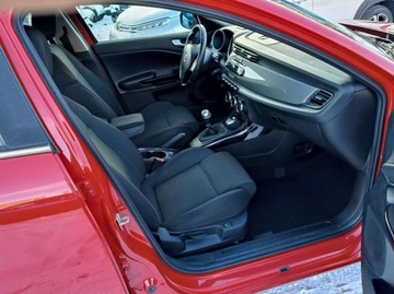 Alfa Romeo Giulietta Nuova II Hatchback 5d 1.4 TB 16v 120KM 2011 Alfa Romeo Giulietta Alfa Romeo Giulietta 1.4 Benzyna 120KM, zdjęcie 9