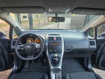 Toyota Auris I Hatchback 1.33VVT-i 100KM 2010 Toyota Auris Salon PL ud.niski przebieg parktronic el. szyby 2x kola, zdjęcie 8