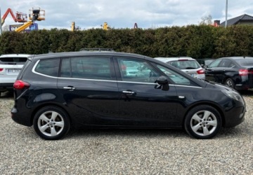 Opel Zafira C Tourer 2.0 CDTI ECOTEC 130KM 2011 Opel Zafira 7 osobowy 2.0 Diesel 131KM, zdjęcie 6