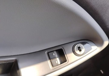 Hyundai i20 II 2016 Hyundai i20 112016r, 1.2 Benzyna. Lekko uszkodzony prawy bok. Jezdzi. 1.2, zdjęcie 10