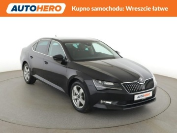 Skoda Superb III Liftback 1.8 TSI 180KM 2018 Škoda Superb Skoda Superb DSG bi-xenon/LED navi, zdjęcie 9