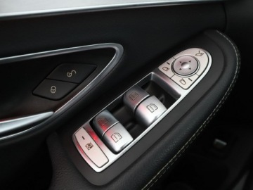 Mercedes Klasa C W205 Kombi Facelifting 2.0 220d 194KM 2018 Mercedes C 220 automat multibeam półskóra navi, zdjęcie 35