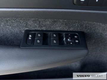 Volvo XC40 Crossover Facelifting 2.0 B3 163KM 2022 Volvo XC 40 XC40 B3 Plus Bright aut, Harman Kardon, zdjęcie 16