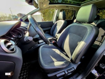 Nissan Qashqai II 2014 Nissan Qashqai2 4x4Panoramabardzo ladny, 7 osob, bardzo ladny. GWARANCJA, zdjęcie 4