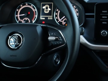 Skoda Scala Hatchback 1.0 TSI 110KM 2022 Skoda Scala 1.0 TSI, Salon Polska, 1. Właściciel, zdjęcie 19