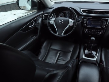 Nissan X-Trail III Terenowy 1.6 dCi 130KM 2016 Nissan X-Trail 1.6 dCi, Salon Polska, Serwis ASO, zdjęcie 6