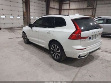 Volvo XC60 II 2024 Volvo XC 60 2024 VOLVO XC60 B5 CORE DARK THEME 2.0 Benzyna 247KM, zdjęcie 15