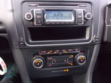 Volkswagen Golf VI Variant 1.6 TDI-CR DPF BlueMotion 105KM 2010 Volkswagen Golf Automat Bluemotion, zdjęcie 25