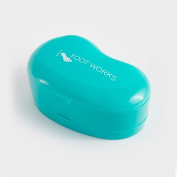 НАБОР ДЛЯ УХОДА ЗА НОГАМИ AVON 3 В 1, КОМПАКТНЫЙ