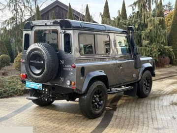 Land Rover Defender III 90 Station Wagon 2.2 TD4 122KM 2016 Land Rover Defender Limited Edition 90 DPF E 122KM 2016r możliwa zamiana, zdjęcie 2