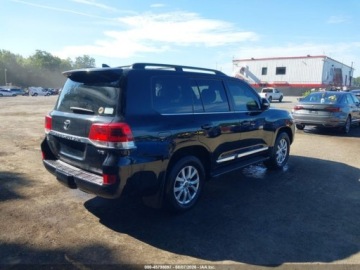 Toyota Land Cruiser VII 2021 Toyota Land Cruiser 4WD 2021 5.7 Benzyna 381KM, zdjęcie 4