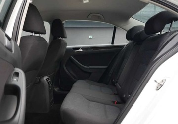 Volkswagen Jetta VI Sedan Facelifting 2.0 TDI 110KM 2017 Volkswagen Jetta 2.0 TDI 110HP Klimatronic Salon Pl. II.wlasciciel GWARANC, zdjęcie 24