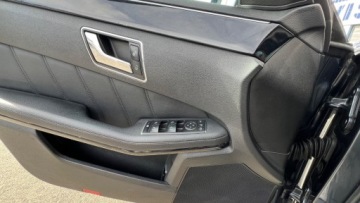 Mercedes Klasa E W212 Kombi 300 CDI BlueEFFICIENCY 231KM 2011 Mercedes-Benz Klasa E Bardzo ladny stan . 3,0 CDI Automat Pneomatyka 3.0, zdjęcie 26