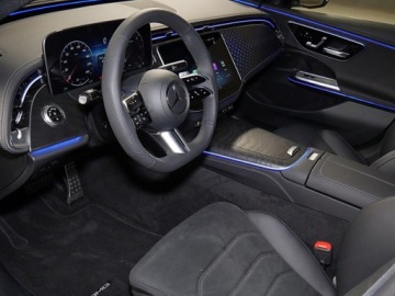 Mercedes Klasa E W214 Sedan 2.0 220d 197KM 2025 E Klasa 220 d 4-Matic AMG 2.0 (197KM) 2025, zdjęcie 5