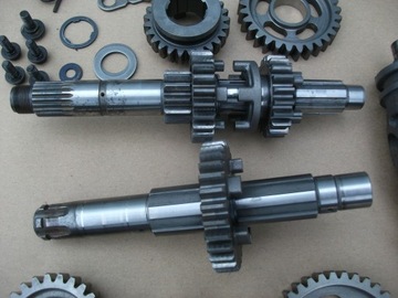 HONDA VARADERO 125 SKRZYNIA BIEGÓW TRYBY WAŁKI