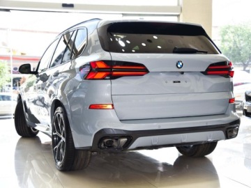 BMW X5 G05 SUV Facelifting 3.0 30d 298KM 2026 BMW X5 xDrive30d Sport Suv 3.0 (298 KM) 2026, zdjęcie 1