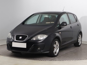 Seat Altea XL 2.0 TDI 140KM 2011 Seat Altea 2.0 TDI, Klima, Klimatronic, Tempomat, zdjęcie 1