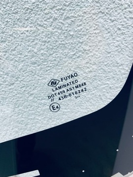 SKLO (OKNO) ČELNÍ MITSUBISHI SPACE STAR MIRAGE 2020- SENSOR DESZCZU/ZMIERZCHU