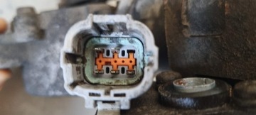 NAVARA D40 PATHFINDER R51 2.5DCI VZPĚRA/TLAKOVAČ ZALACZNANIA REDUKTOR