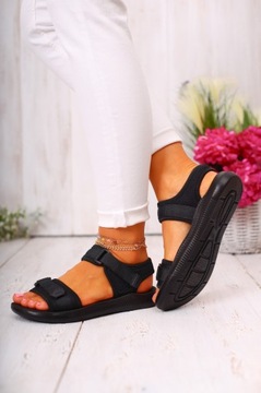 Спортивные сандалии чернокожих