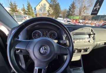 Volkswagen Tiguan I SUV Facelifting 2.0 TDI CR DPF BlueMotion 140KM 2012 Volkswagen Tiguan Volkswagen Tiguan 2.0 TDI BlueMot TrendampFun 2.0 140KM, zdjęcie 24