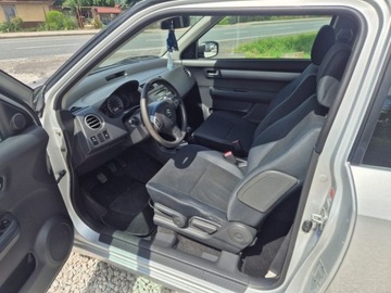 Suzuki Swift IV Hatchback 5d 1.3 92KM 2005 Suzuki Swift SUZUKI SWIFT 2005 1.3 Zarejestrowany bez wkladu 2 klucze nowe, zdjęcie 7