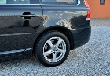 Volvo V70 III Kombi Facelifting 2.0 D2 DRIVE-E 120KM 2016 Volvo V70 Volvo V70 D2 Geartronic Summum 2.0 Diesel 120KM, zdjęcie 23