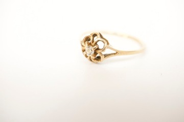 Złoty pierścionek Vintage motyw kwiatu z cyrkonią r. 10 Próba 585 1,08g