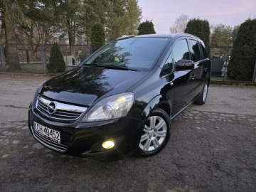Opel Zafira B 1.8 ECOTEC 140KM 2010 Opel Zafira 7-os, Xenon, KlimaTronik, Navi, PDC,