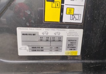 Peugeot 208 I 2014 Peugeot 208 2014r, 1.6 HDi. Uszkodzony lewy przod. Jezdzi 1.6 Diesel 90KM, zdjęcie 21