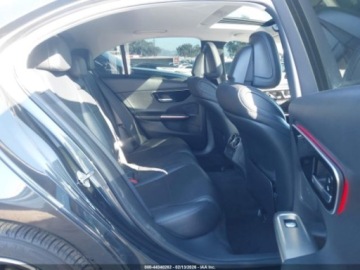 Mercedes Klasa C W206 2024 Mercedes-Benz Klasa C C 300 SEDAN, 2023r., 2.0L 2.0 Hybryda 255KM, zdjęcie 9