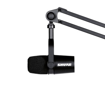 Динамический микрофон Shure MV7.