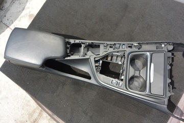ПОДЛОКОТНИК ЦЕНТРАЛЬНЫЙ ТУННЕЛЬ УГ. BMW F30 F31 F32