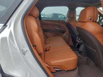 Bentley Bentayga 2021 Bentley Bentayga 2021r., Bentayga V8 AWD, 4.0L, od ubezpieczalni 4.0 524KM, zdjęcie 9