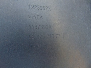 NÁRAZNÍK PŘEDNÍ MŘÍŽKA MASKA CHRÓM PEUGEOT 2008 1 9802521077 KCL