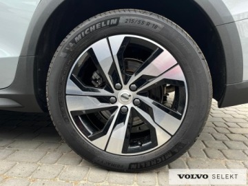 Volvo V60 II  Cross Country Facelifting 2.0 B4 197KM 2023 Volvo V60 Cross Country FV23% Plus B4D AWD LED Tem, zdjęcie 9