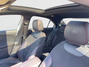 Mercedes Klasa A W177/V177 Sedan 2.0 250 224KM 2020 Mercedes-Benz A 250 250 Sedan - Pakiet AMG, Salon, zdjęcie 23