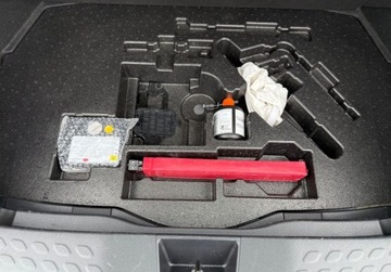 Toyota C-HR I 2017 Toyota C-HR 1.8 Hybride NAVI Ledy Extra stan 1.8 Hybryda 98KM, zdjęcie 14