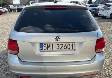 Volkswagen Golf VI Variant 1.6 TDI-CR DPF BlueMotion 105KM 2011 Volkswagen Golf Wersja Comfortline 1.6 Diesel 105KM, zdjęcie 4